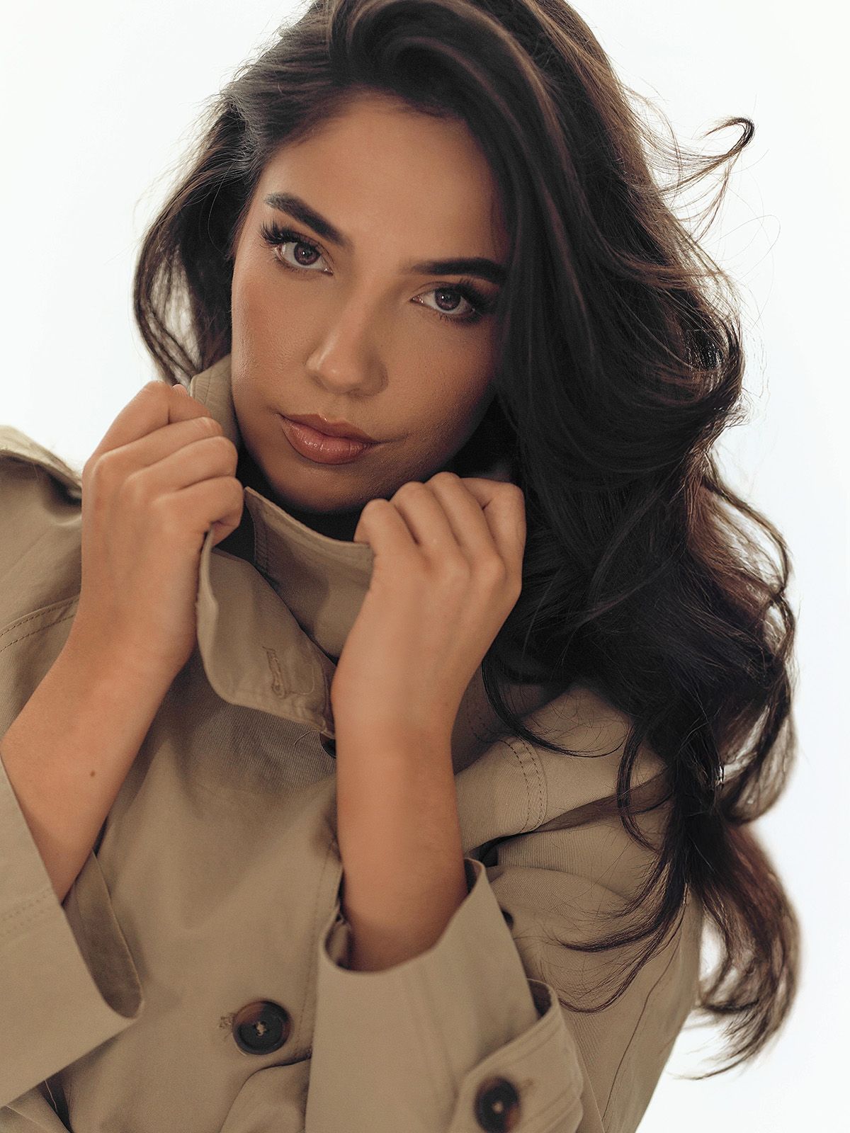 Jessica Crete Jessica Christie | Mainboard | Colours